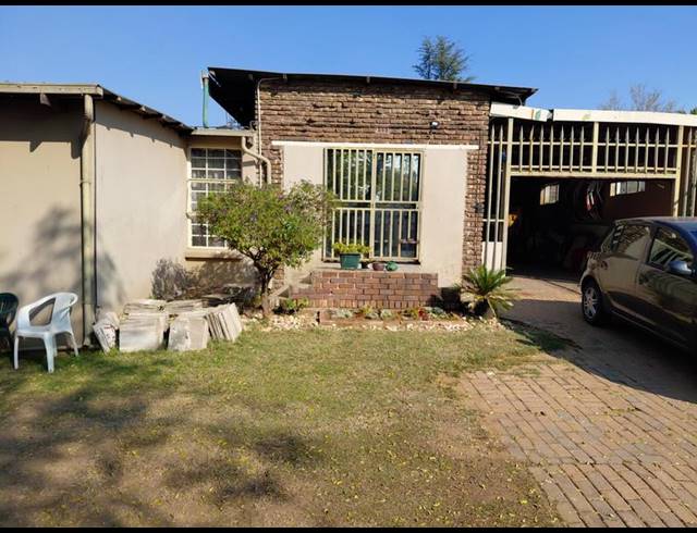 4 BEDROOM HOUSE FOR SALE IN EDENDALE